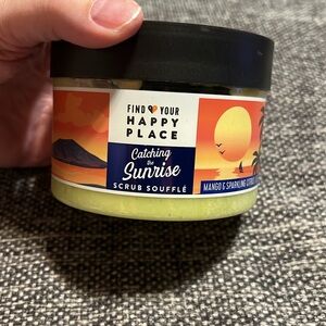 NWT Find Your Happy Place Catching the Sunrise Scrub Soufflé